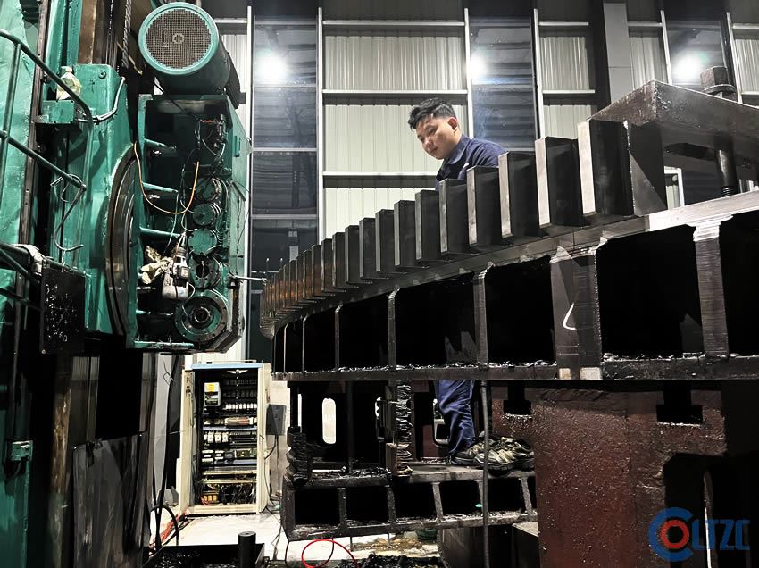 洛阳洛特轴承轴承科技有限公司的十米高精度轴承分段齿圈精加工业务