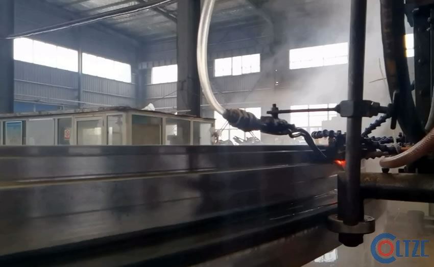 特大型盾构刀盘座轴承生成制造现场曝光